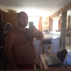 growingmygut:  Tummy Tuesday - 235lbs empty