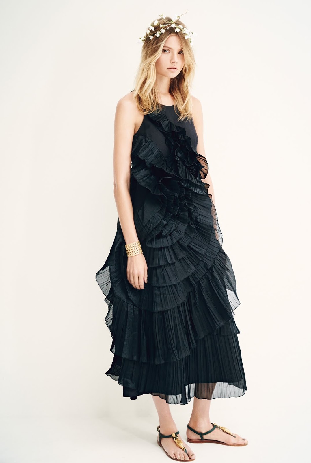 theclotheshorse:  Magdalena Frackowiak By Patrick Demarchelier For Vogue China Collections