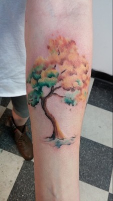 fuckyeahtattoos:  watercolor tree done by