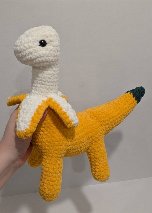 I Made A Bananasaurus And Twitter Went Kinda Apeshit For It In A Way That Freaked Me Out A Little Lot,
