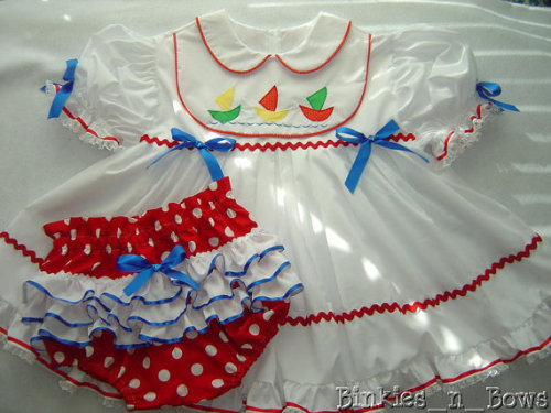 sjenkins81: childlikefuckup: little-minimouse: xoxokittenxoxo: Adult sizes  Oh my gosh these dresses