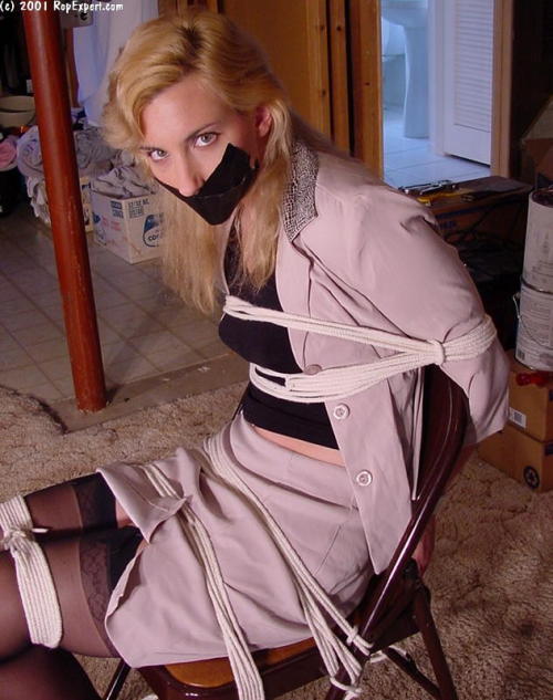 bondagehedgehog: Wenona I’ve never seen Wenona blonde before but damn