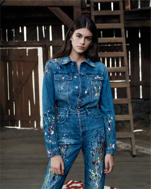 It’s all in the family: Kaia Gerber and Presley Gerber wear Spring 2018 CALVIN KLEIN JEANS. Sh