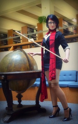 hotcosplaychicks:  Headmistress Fiora (#leagueoflegends) by Genesis Check out http://hotcosplaychicks.tumblr.com for more awesome cosplay