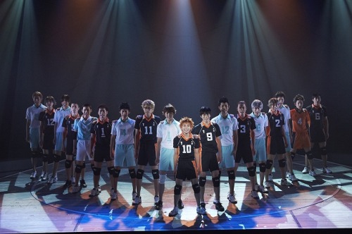fencer-x: megumi86: Haikyuu stage play. So this pic: was so cool, because they then segued into some