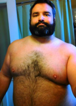 stocky-men-guys:  Big, strong and sexy menStocky