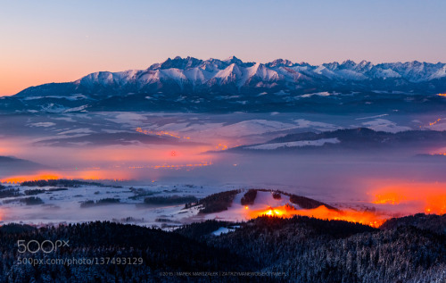 chaehbae: New on 500px : Morning in Gorce by zatrzymanewobiektywie More: zatrzymanewobiektywie.pl vi