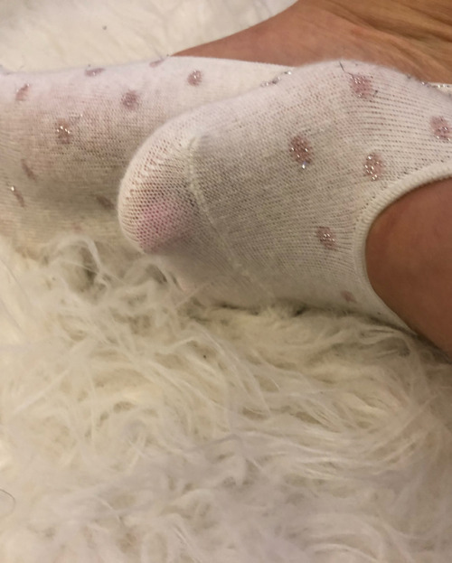 sexygirlssocks:sooooOOOO Lecker…!!!