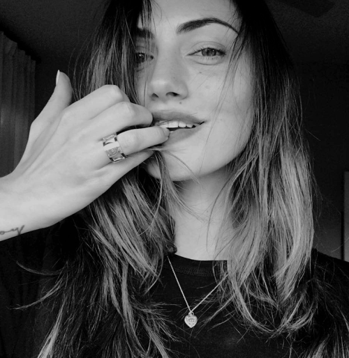 phoebejtonkin: Love @tiffanyandco #LoveNotLike #ReturnToTiffany #Ad