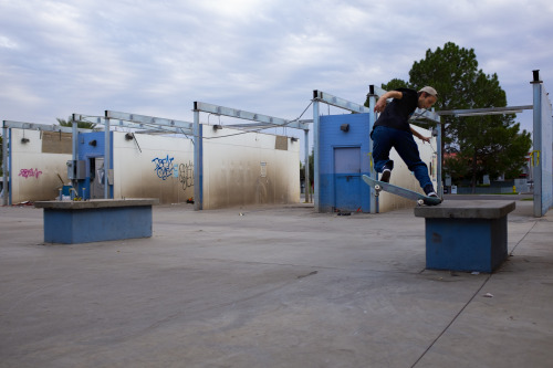 Ryan Lay : Switch bs 180 nosegrind : Tempe, AZ