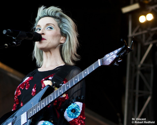 eleonora-goescrazy:  Glorious Annie is glorious! Austin City Limits Festival 2014. by: Robert Redfield for undertheradarmag 