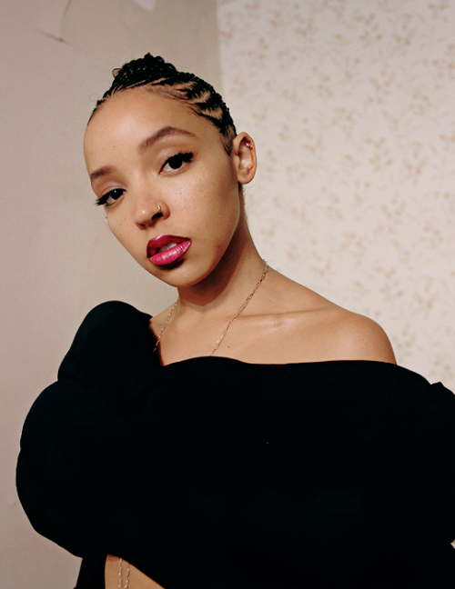 tinashe photographed by leeor wild for refinery29.