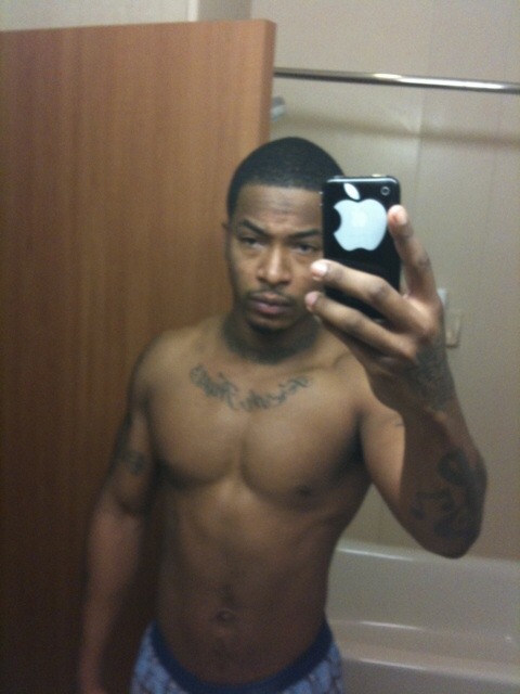mrdeepdick:  itscelebrixxxtiez:  Chingy  Peep more naked celebrities at http://itscelebrixxxtiez.com