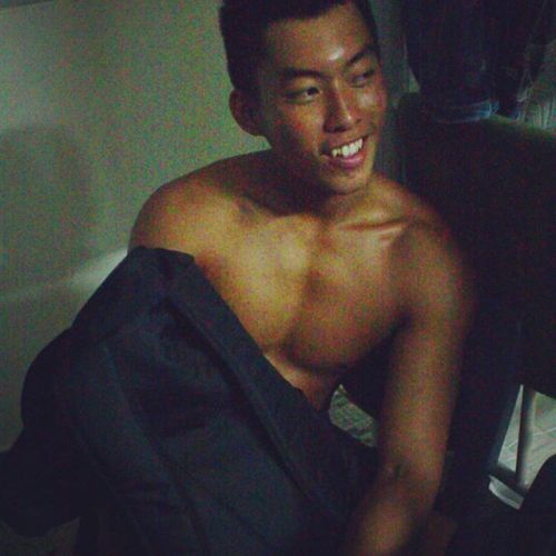 6sg: sgsexyboys:SG 51 Perpetually startled.6sg.tumblr.com/archive