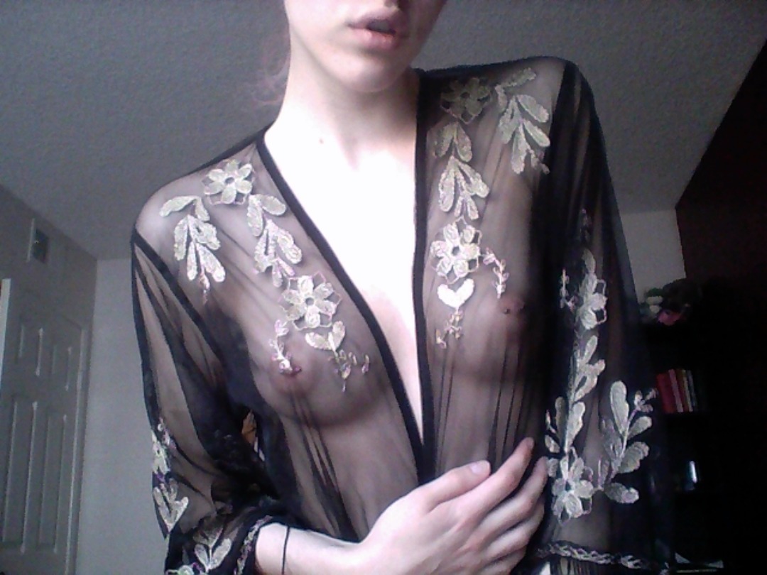 deadestgoddess:    ❀  cute nips = cute life  ❀   