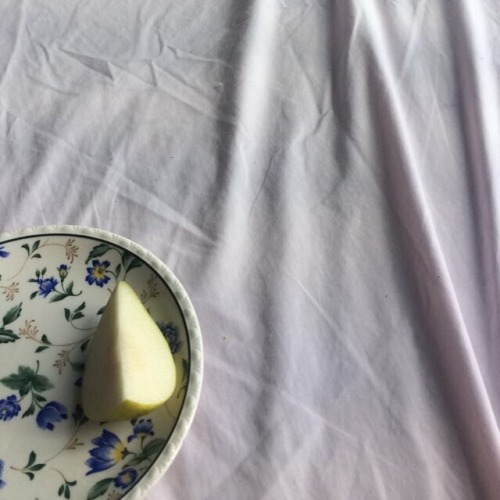 pockhy:i have spent half the day lying out on a mattress in the winter sun