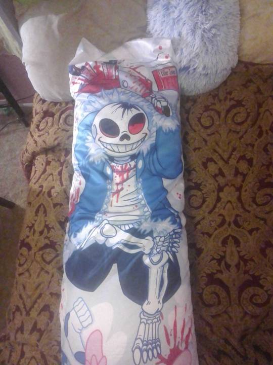 Sans or Papyrus Body Pillow (Dakimakura) — PoetaxArt