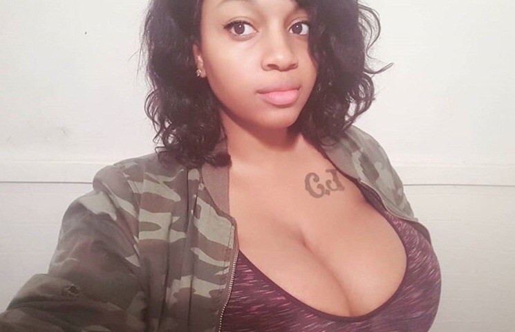 bustybaddies:  ✨✨