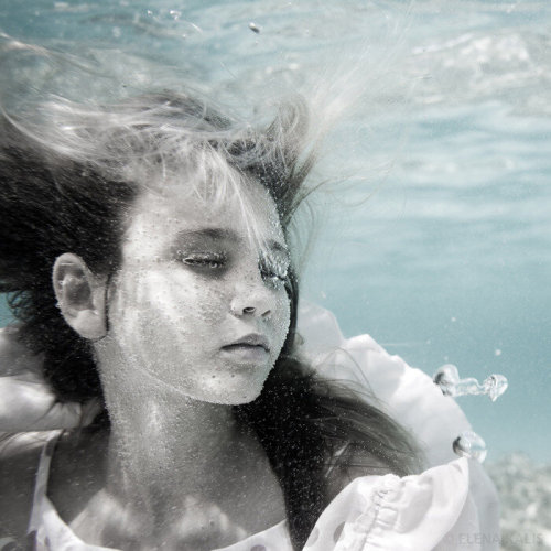 without-ado:Underwater(2) by Elena Kalis