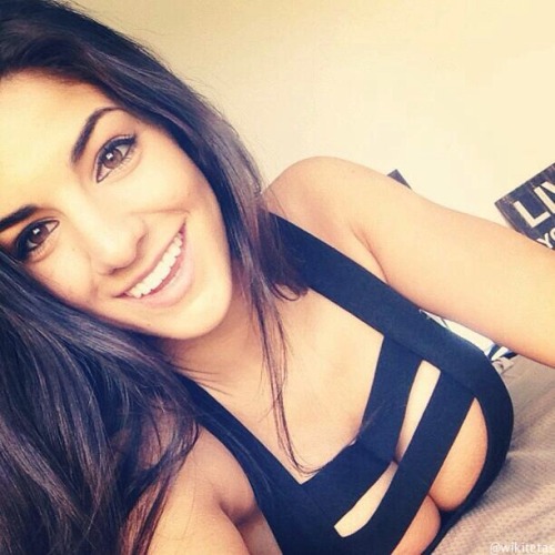juicypix2:  Libby Powell