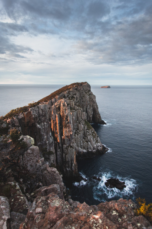 Cape Hauy (28-06-17)ISO1000, 17mm, f4.0, 1/500sec