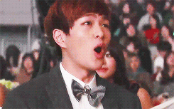 bunnyjinki:  Member’s reaction when Jinki on screen ^^ with sleepy Taemin  