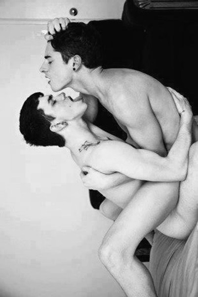 eles-and-me:  eles-and-me:  More B&amp;W 