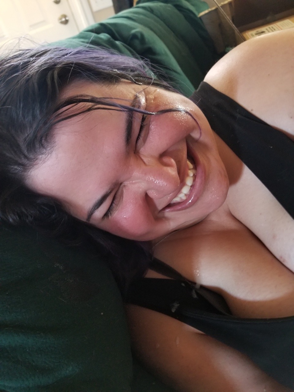katskinx:I love having a face full of cum, but it’s the worst when it gets in your