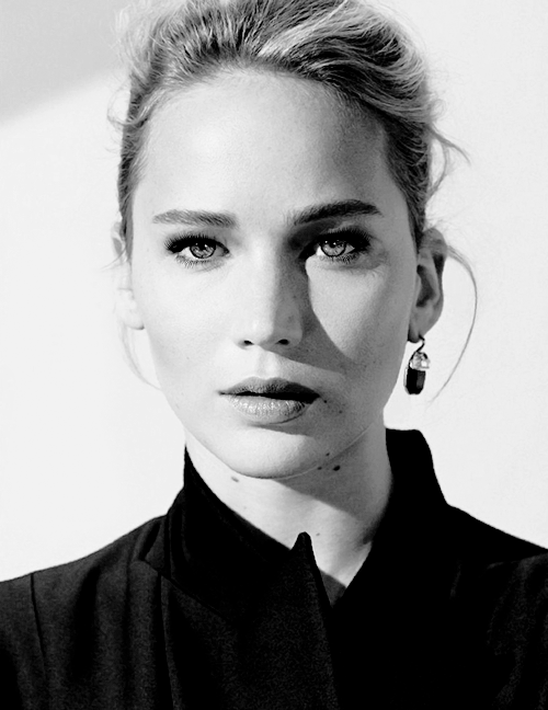 Jennifer Lawrence Daily adult photos