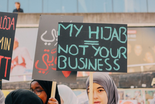 1995cm: March in Stockholm against the EU allowing workplaces to ban hijabs.1 May 2017© Maryam 