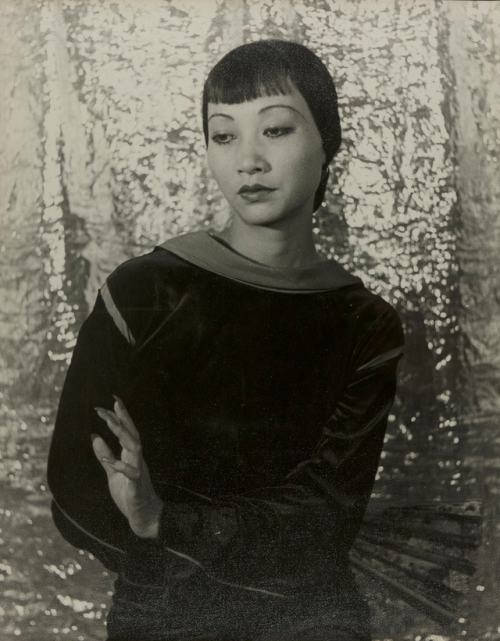 Porn photo twixnmix:  Anna May Wong photographed by