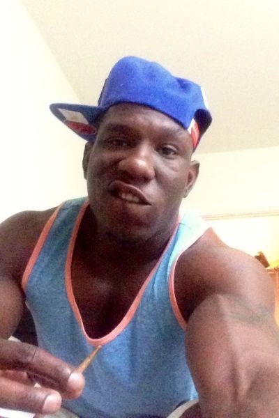 seeker310:  awesomesuchinsuch:Hope you guys having a AWESOME hump day!  😋  Hot!!!!  KINGS!!!!follow my Bros blogs