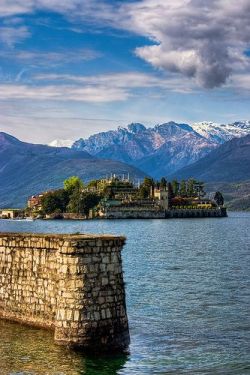 scent-of-me:Isola Bella, Lake Maggiore, Italy