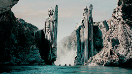 tlotrgifs:Our Favorites: [Day 09/24] Mali’s favorite race (Lord of the Rings)↳ Men