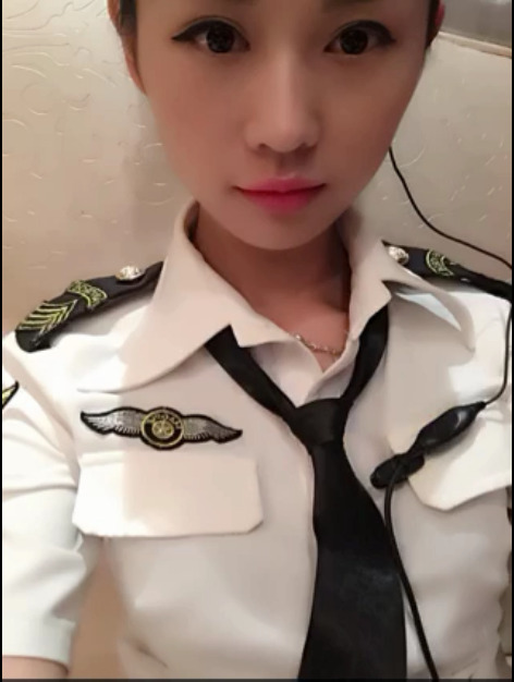mnzp:  超漂亮实习空姐性感美腿好身材 Download：20151009001.mp4
