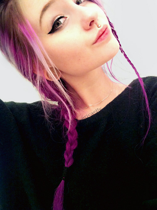 ericaelly:  Saturday all alone in my room c|:^)