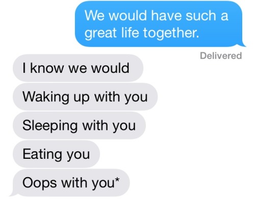 v-a-n-s:  dannydino11:  Romance—brought to you by my girl.  ooooppppssssssss
