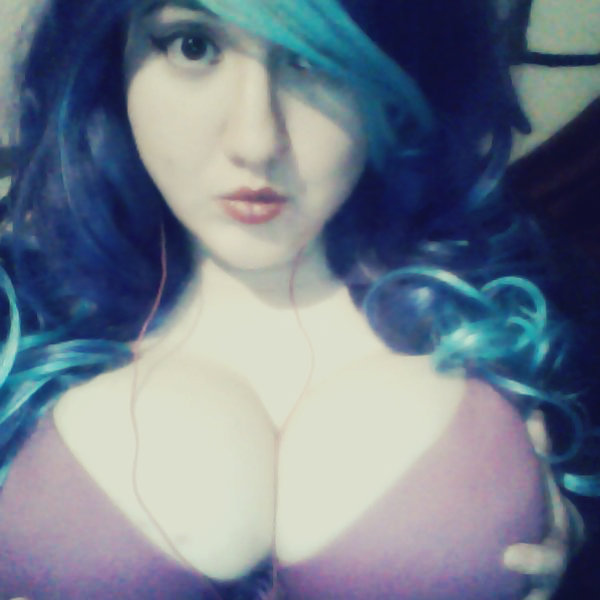 queenymartha:  I’m back to the tumblrsphere. 