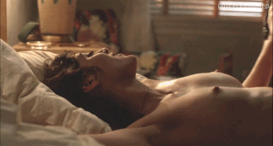 : Lizzy Caplan - ‘Masters of Sex’ (2013)  She had much bigger tits in the interview