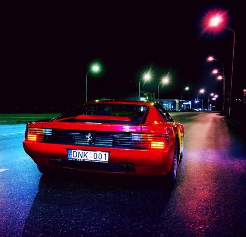 Ferrari Testarossa, You can just hear the synthesizers  