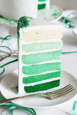 confectionerybliss:  Green Ombre Cake | I