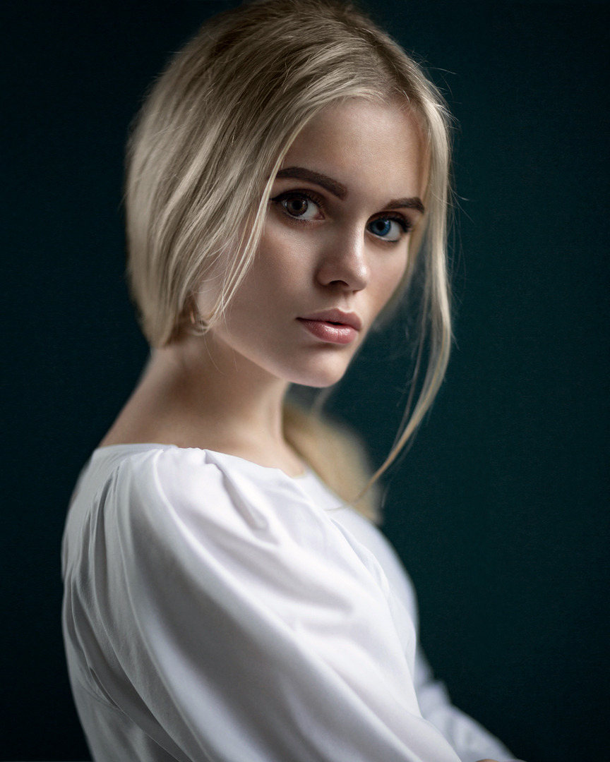 jerzee55z:  Veronica Mikhail Mikhail