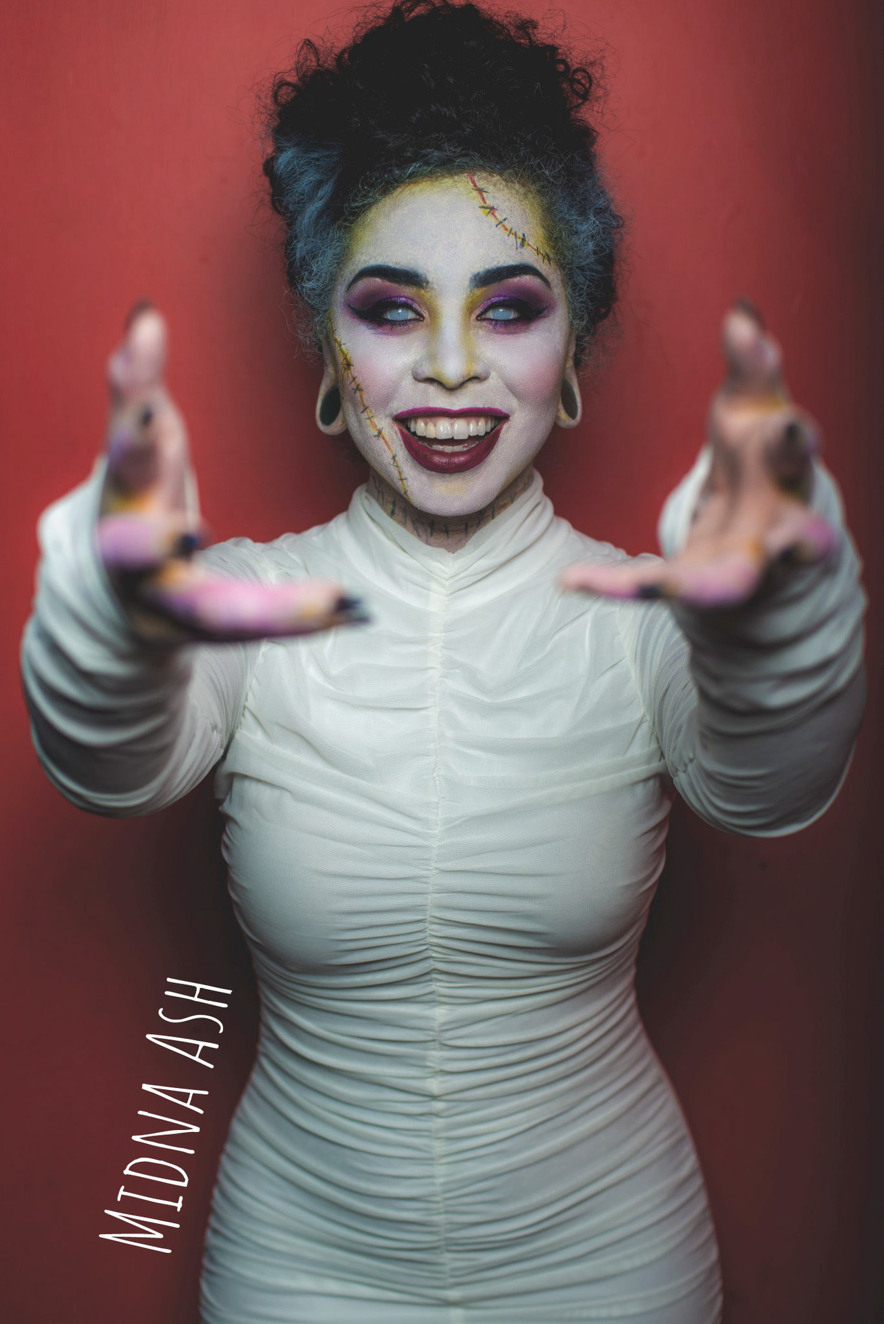 ashprincessmidna:  The bride of Frankenstein set is available for my patreon this