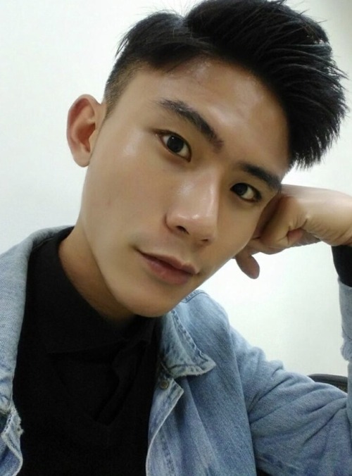 daleydistrictpost: 180 72 23 Top 17/5找找我純S還是呼濃？