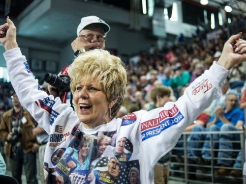 mxrxvm:  Is it weird that I thought of the brainwashed chum bucket people in the spongebob movie when I saw the pictures of the Trump supporters. I had to go on Netflix and screenshot parts of the movie for this 