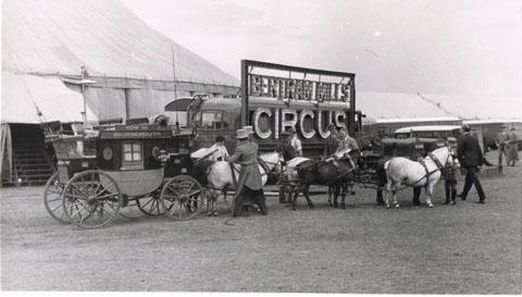 Bertram Mills Circus visiting Bournemouth (Dorset, 1939).