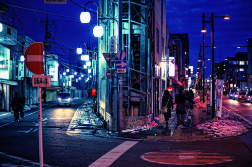 peko-poko:  U Road at Dusk by hidesax on Flickr. 