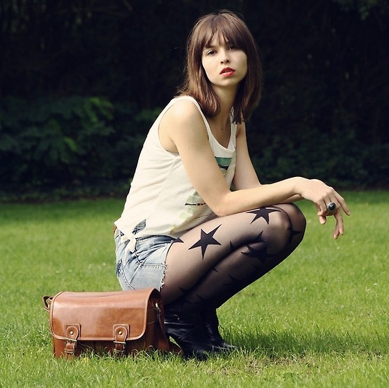 fashion-tights:  Camera bag &lt;3 (by Paris &amp; London -)