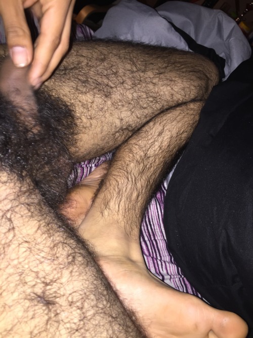 fuzzynfurry: otterrplay:Hairy ass boy ;) Hairy legs, hairy balls