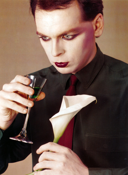 gnumanblog:Gary Numan, 1980.garlands-jpn